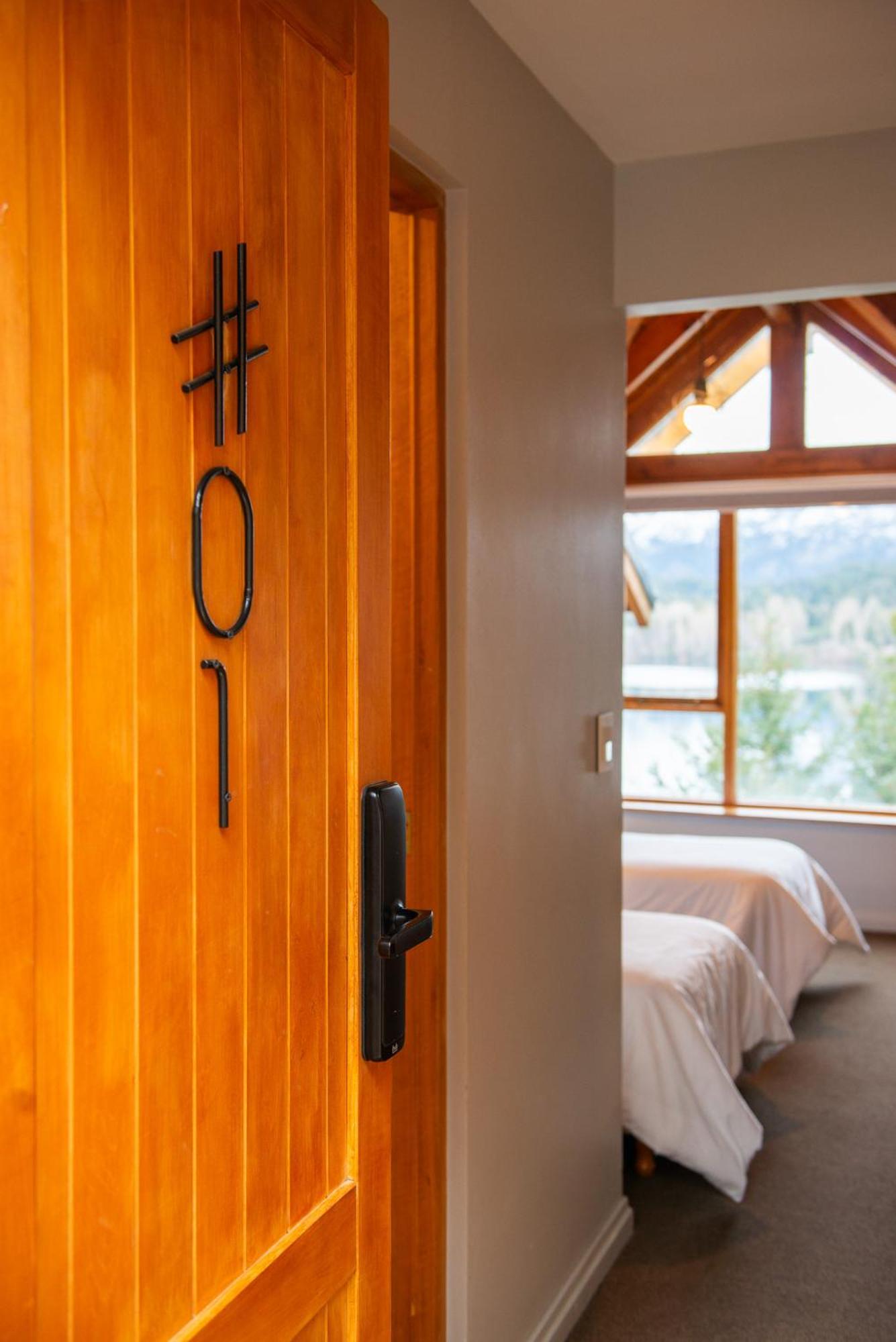 Peninsula Petit Otel San Carlos de Bariloche Dış mekan fotoğraf