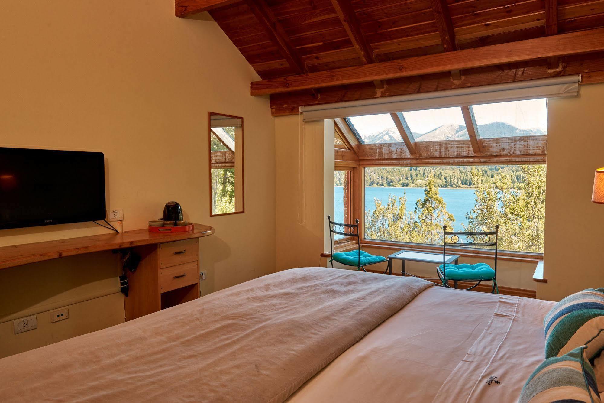 Peninsula Petit Otel San Carlos de Bariloche Dış mekan fotoğraf