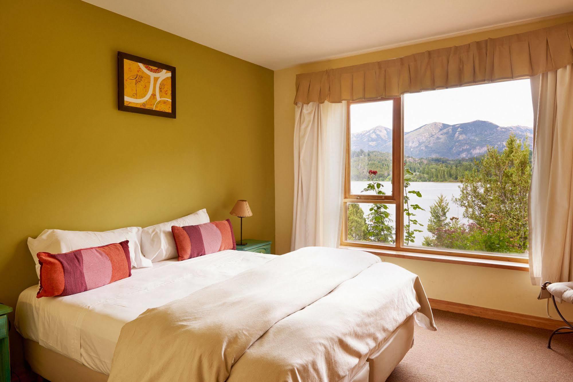 Peninsula Petit Otel San Carlos de Bariloche Dış mekan fotoğraf