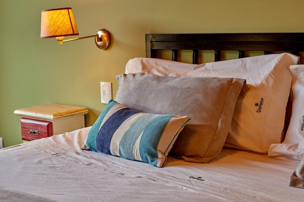 Peninsula Petit Otel San Carlos de Bariloche Dış mekan fotoğraf